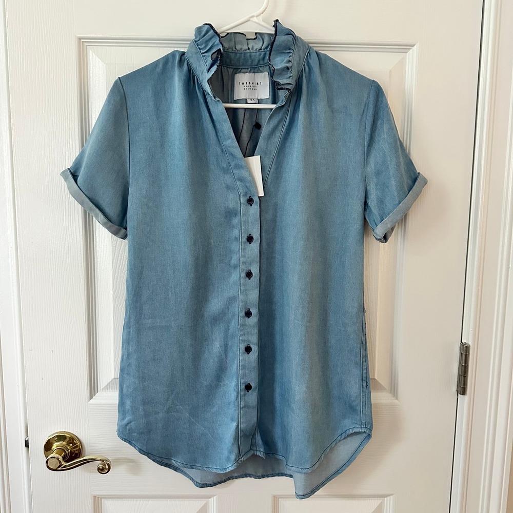 The Shirt by Rochelle Behrens NWT Ruffle Neck Chambray Button-Up Top XS